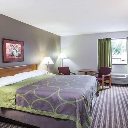 Super 8 By Wyndham Oxford Otel Dış mekan fotoğraf