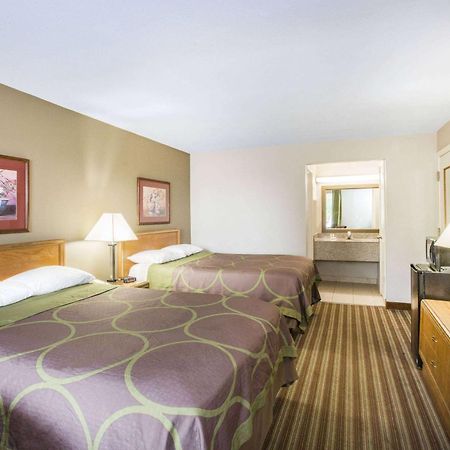 Super 8 By Wyndham Oxford Otel Dış mekan fotoğraf