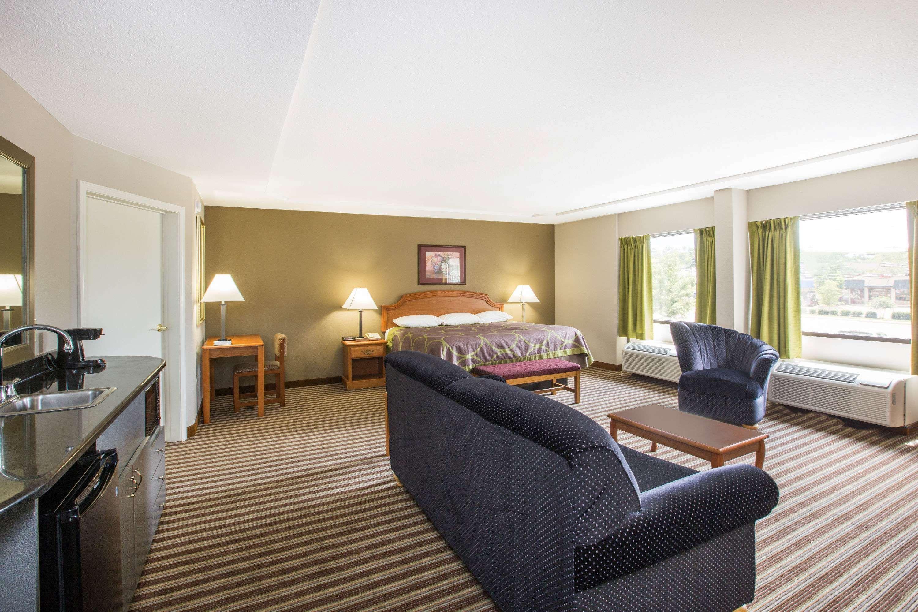 Super 8 By Wyndham Oxford Otel Dış mekan fotoğraf