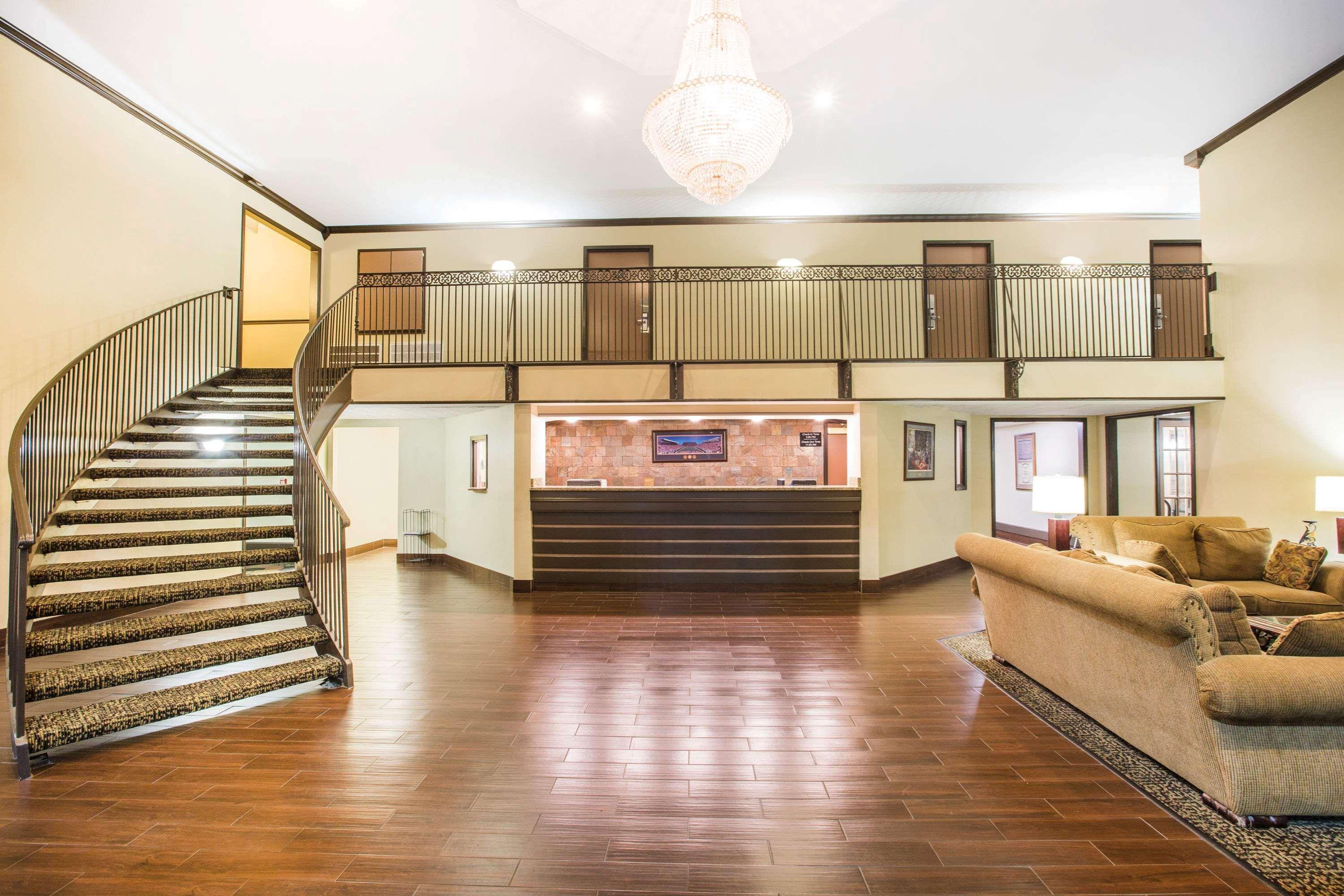 Super 8 By Wyndham Oxford Otel Dış mekan fotoğraf