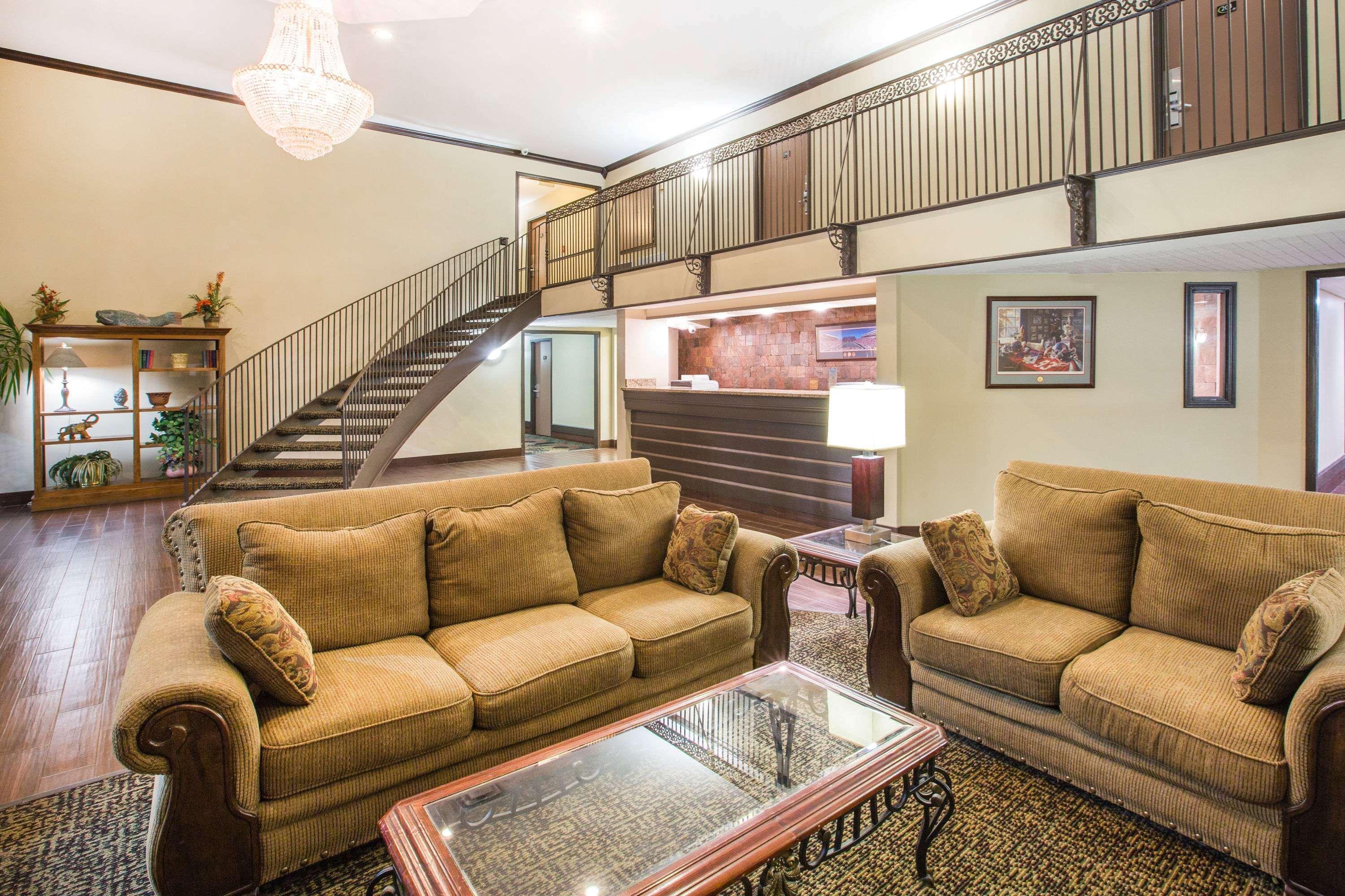 Super 8 By Wyndham Oxford Otel Dış mekan fotoğraf