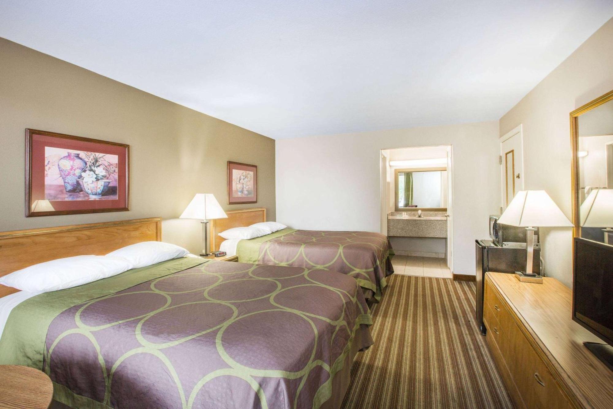 Super 8 By Wyndham Oxford Otel Dış mekan fotoğraf