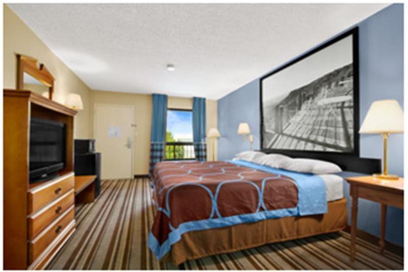 Super 8 By Wyndham Oxford Otel Dış mekan fotoğraf