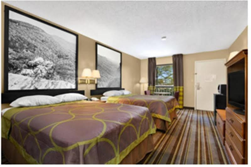 Super 8 By Wyndham Oxford Otel Dış mekan fotoğraf